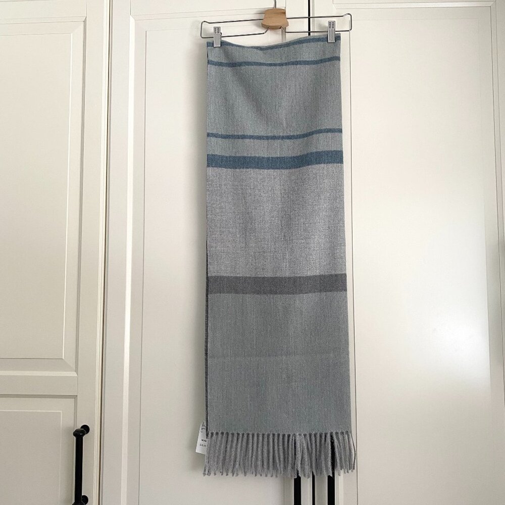 Reitmans Green Scarf